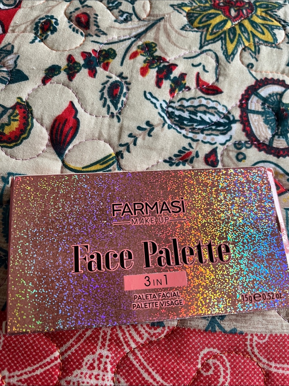 Farmasi Face Palette 3-in-1 in Rose Gold Holographic